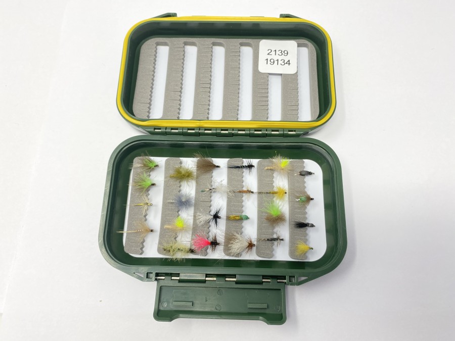 Fliegenbox mit 24 Trockenfliegen, gute Qualität