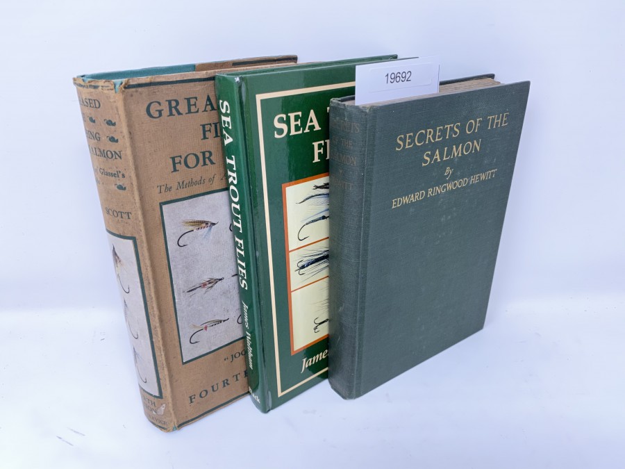 3 Bücher: Greased Line Fishing for Salmon, The Methods of A-H.E. Wood of Glases, Jock Scott, 4. Auflage; Umschlag ist 4, Secrets of the Salmon, Edward Ringwood Hewitt, 1925; Sea Trout Flies, James Waltham, 1988