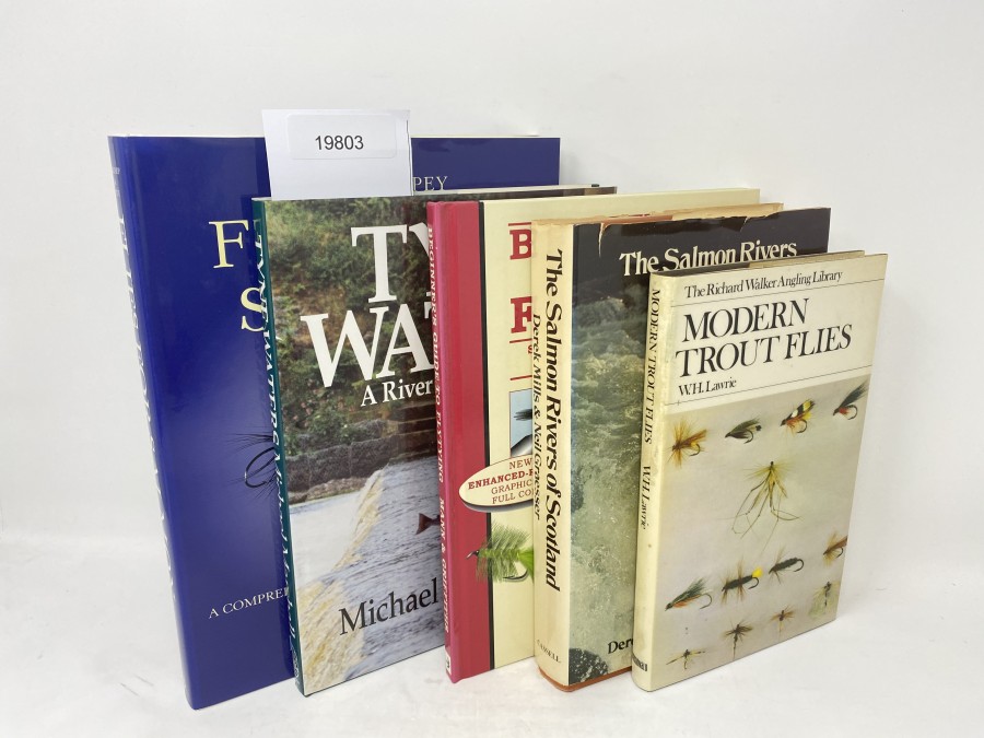 5 Bücher: Shrimp & Spey Flies for Salmon, A comprehensive Guide for Anglers & Flytyers, Chris Mann/ Robert Gillespie, 2001; Tyne Water, A River and its Salmon, Michael W. Marshall, 1992; Beginner's Guide to Flytying, Chris Mann/Terry Griffiths, 1999; The Salmon Rivers of Scotland,Derek Mills/Neil Graeser; Modern Trout Flies, W.H. Lawrie, 1972
