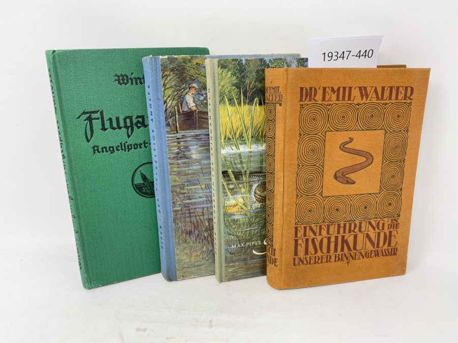 4 Bücher: Der vielseitige Angler, Max Piper; Einführung in die Fischkunde unserer Binnengewässer; Spinnangeln, Max Piper; Flugangeln Angelsport-Band III, Dr. Winter, 1939