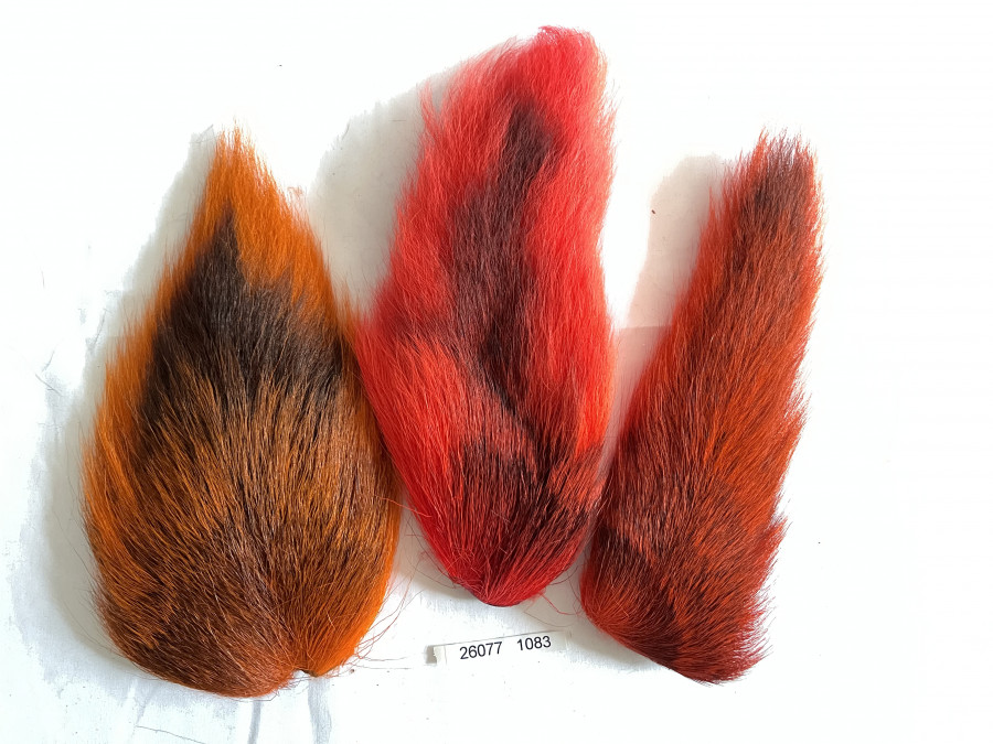 Bucktails, rot und 2 x orange, bereits Haare abgeschnitten
