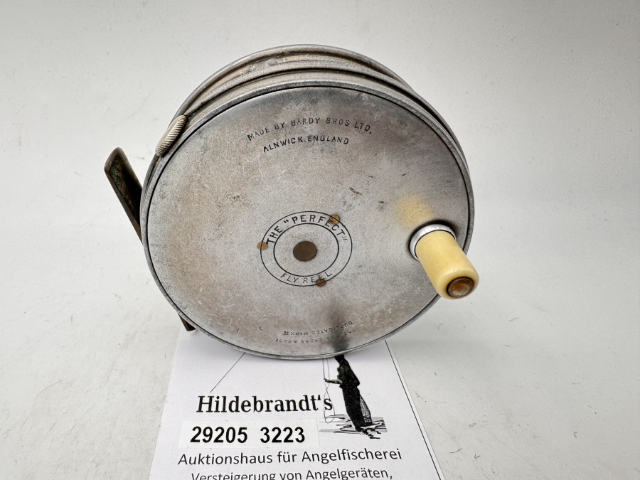 Fliegenrolle, Mady by Hardy Bros Ltd. Alnwick, England, The "Perfect" Fly Reel, Pat. Nos. 242458 & 9261, Duplicated Mark II, Rechtshand, Ivory Handle, Gewicht 203g, Rollendurchmesser 87mm, Rollenbreite 30mm, Messingrollenfuß, 65mm, technisch gut, Gebrauchsspuren