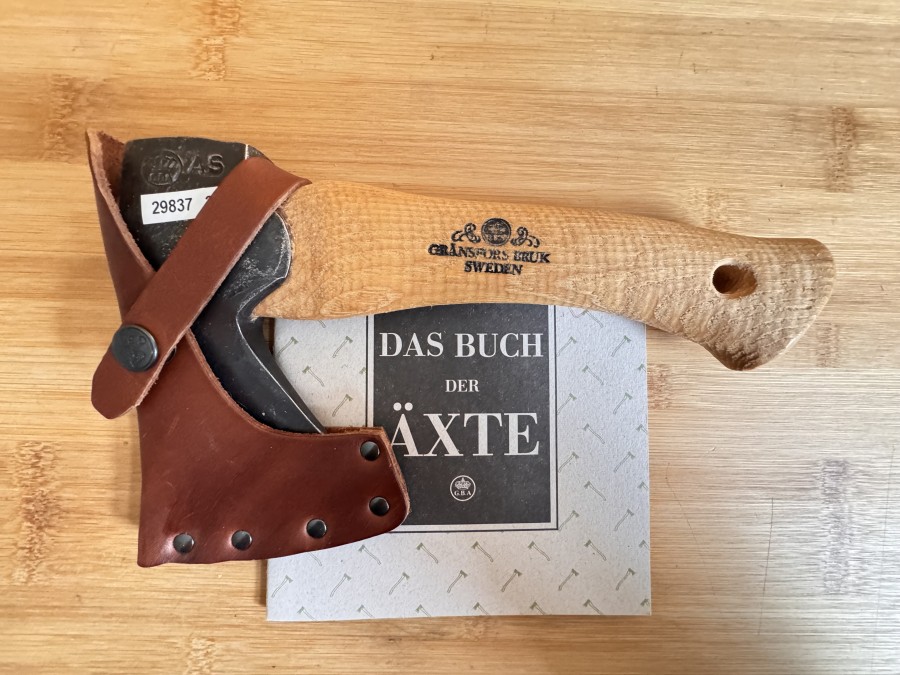 Handaxt, Gränsfors Mini Beil, 410, Griff Amerikanisches Hickory, Lederscheide, Gesamtlänge 230mm, Axtgarantiekarte, Made in Sweden, neu