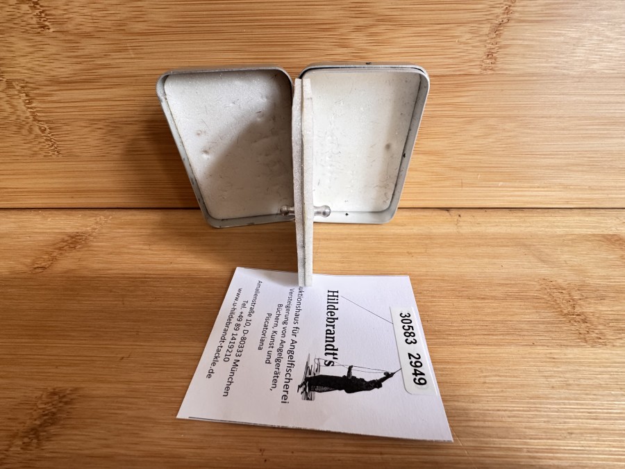 Alu Fliegenbox, Richard Wheatley, Grösse 90x60x25mm, mit Foam, Gebrauchsspuren