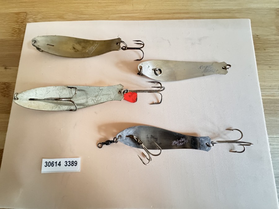 Kunstköder, 4 Stück, Heintz Blinker, gemarkt, 90 bis 110mm lang, Gewicht 16 bis 42 Gramm, ungefischt, hergestellt in Bayern
