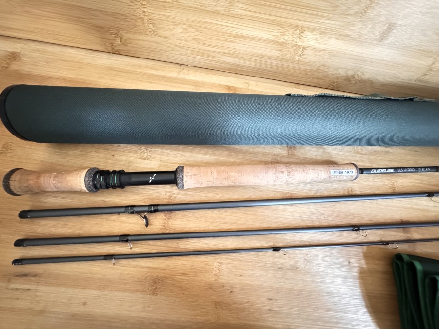 Fliegenrute, Guideline, ULS Hybrid, 4tlg., 10", #7, 16g, 250 grains, Gewicht 120 Gramm, Futteral, Codura Transportrohr, ungefischt, Transportlänge 880 mm