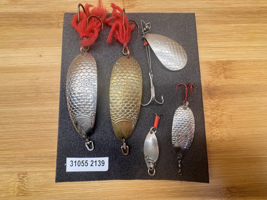 5 Kunstköder, 2 x  Kingfisher (Eisvogel) gemarkt, 22g, 3 x ungemarkt, ungefischt