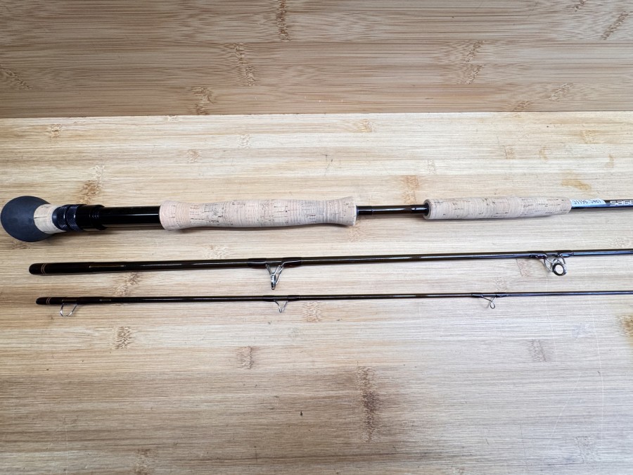 Fliegenrute, Sage, Graphite III, 1190-3RPLX, 9", #11, Gewicht 228g, Futteral, Alu Transportrohr, leichte Gebrauchsspuren, Transportlänge 1000mm