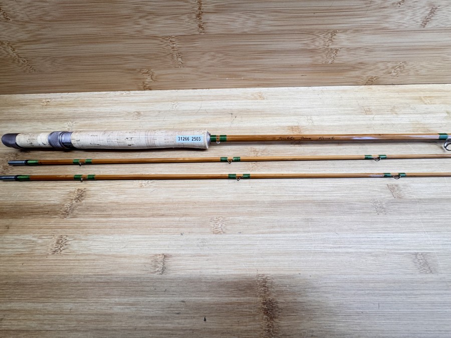 Gespliesste Fliegenrute, Pezon et Michel, Parabolic Prima Normale, Made in France, Reservespitze, 2tlg., 8.6", #5/6, Gewicht 140g, Futteral, ungefischt, Transportlänge 1360mm