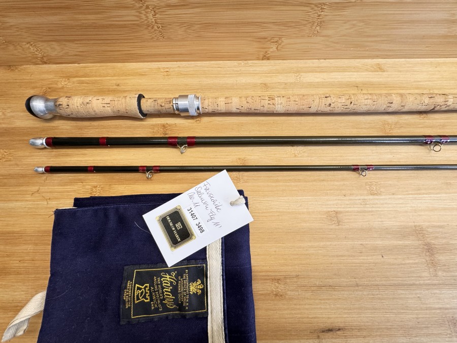 Zweihandfliegenrute, The House of Hardy, Made in England, Pat. No. 1.429.309, Hardy Favorite Graphite Salmon Fly, 3tlg.,  388cm, Gewicht 423g, Futteral, ungefischt, Transportlänge 1700mm