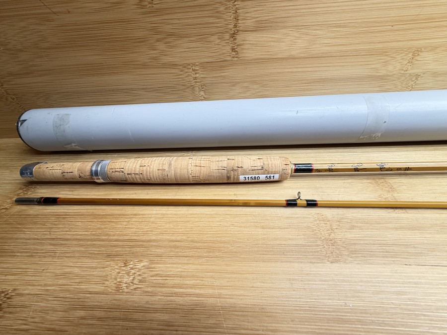 Gespliesste Fliegenrute, Made by Hardy's England, The Phantom Palakona, Regd Trade Mark, P/B, 2tlg., 8", #5, Gewicht 113g, Futteral, Kunststoff Transportrohr, leichte Gebrauchsspuren, Transportlänge 1280mm