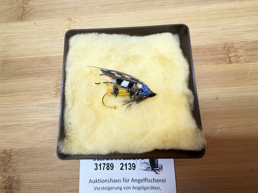 Hutfliege, Joachim Niklas, Full dressed, in Schmuckbox