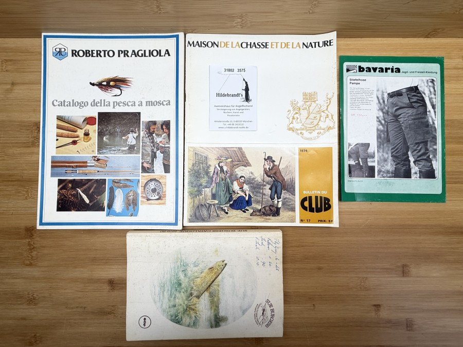 4 Kataloge, Esquimau International, Bavaria, Sue Burgess. Maison de la Chasse et de la Nature, 1974, Roberto Pragliola, mit vielen Devaux Fliegen