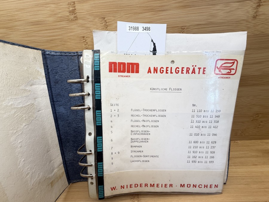 Mustermappe, NDM München, Fliegen von Norbert Eipeltauer, Wien, 10 Karten mit 212 Fliegen, Trockenfliegen, Maifliegen, Nassfliegen, Nymphen, Streamer, Lachsfliegen