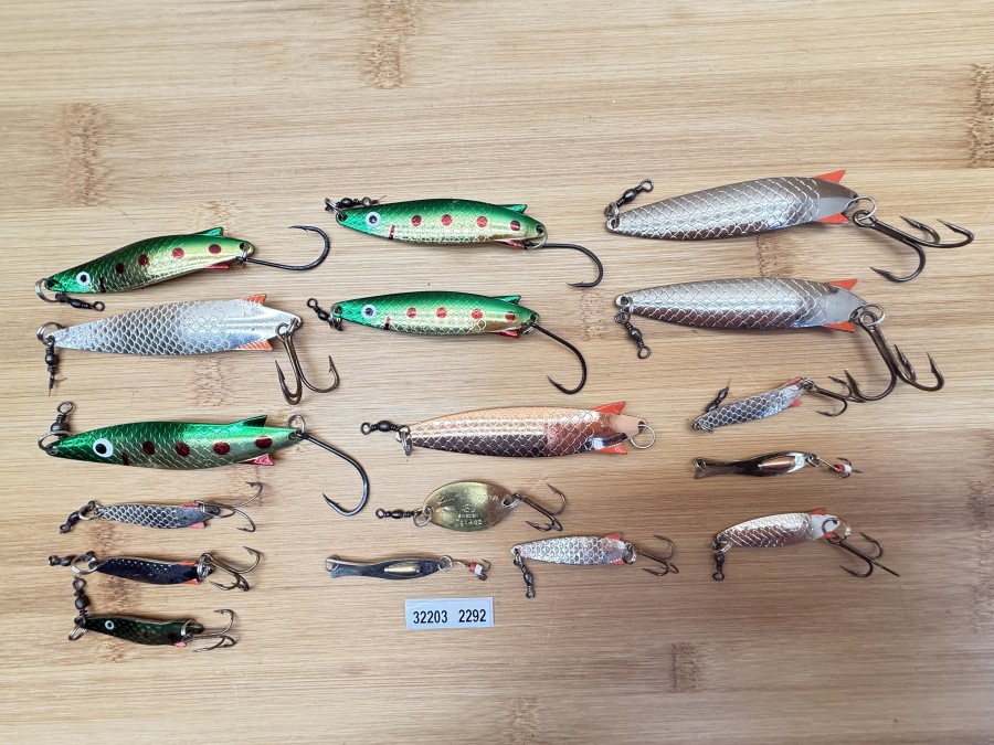 Kunstköder, ABU, 16 Stück, Toby, silber, 4g, 45mm, Lill Orangen, 4g, 30mm, kupfer, 2g, 40mm, Toby, silber, 4g, 45mm, ABU Garcia, Toby, 18g, , 3x Toby, 20g, Toby, kupfer, 18g, 3x Toby, nickel, 18g, 4 Toby, 4g, gefischt, Kunststoffbox