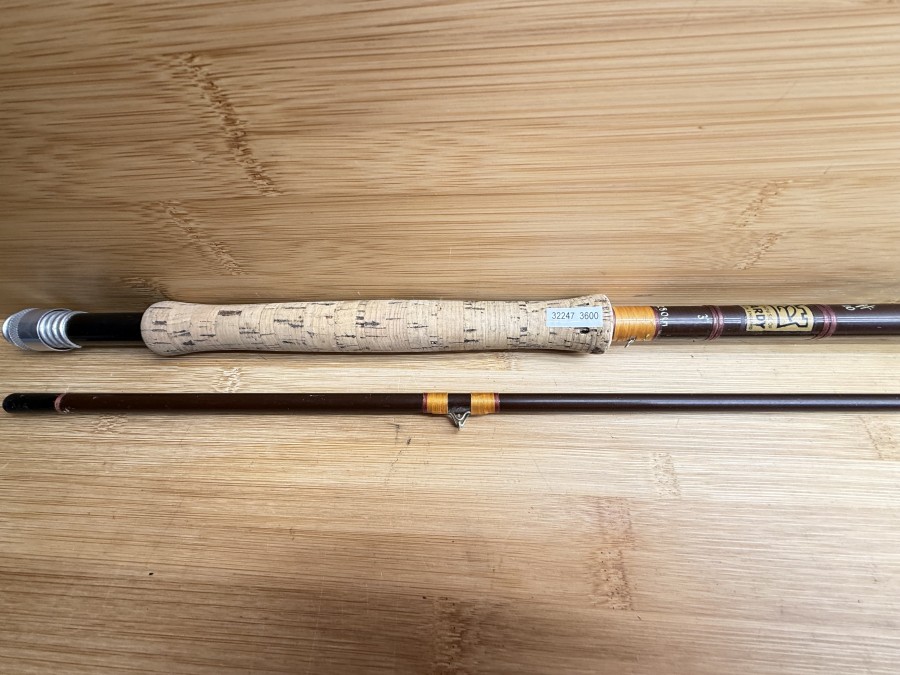 Fliegenrute, The House of Hardy, Made in England, Braune Serie, 2tlg., 280cm, #10. Gewicht 164g, Futteral, starke Gebrauchsspuren, Transportlänge 1470mm