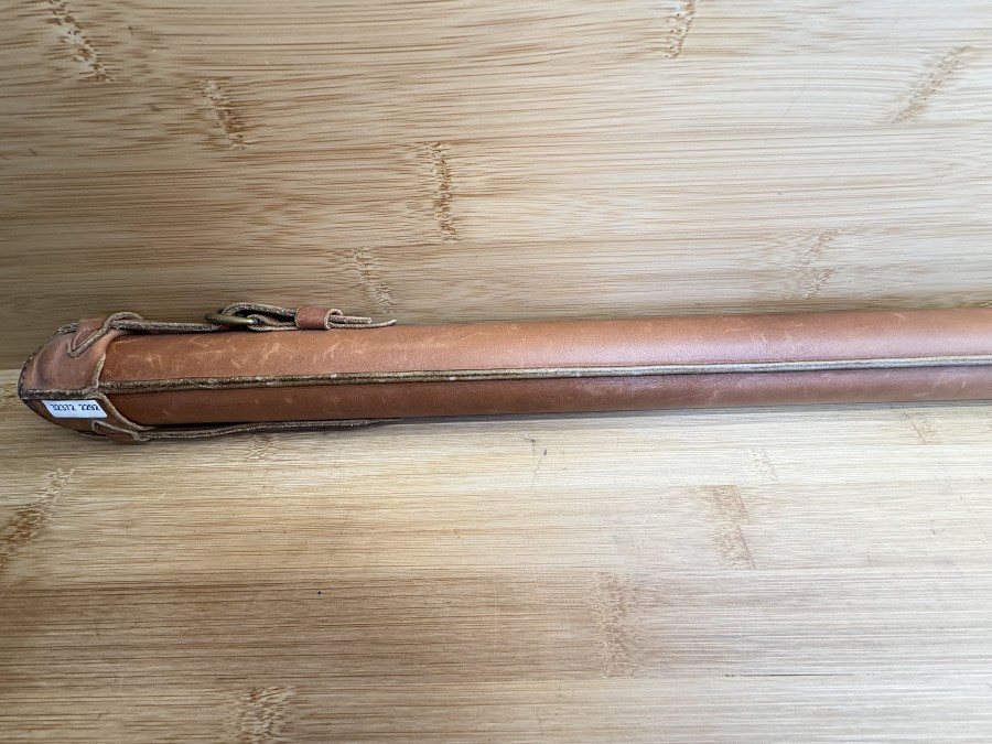Rutentransportrohr, braunes Vollleder, Innendurchmesser 40mm, für Ruten bis 1390mm, Gebrauchsspuren, Transportlänge 1400mm