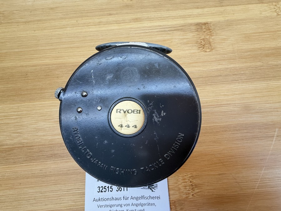 Fliegenrolle, Ryobi, 444, #7, Links- oder Rechtshand fischbar, Rollendurchmesser 90mm, Rollenbreite 30mm, Gewicht 149g, ohne Rollentasche, starke Gebrauchsspuren