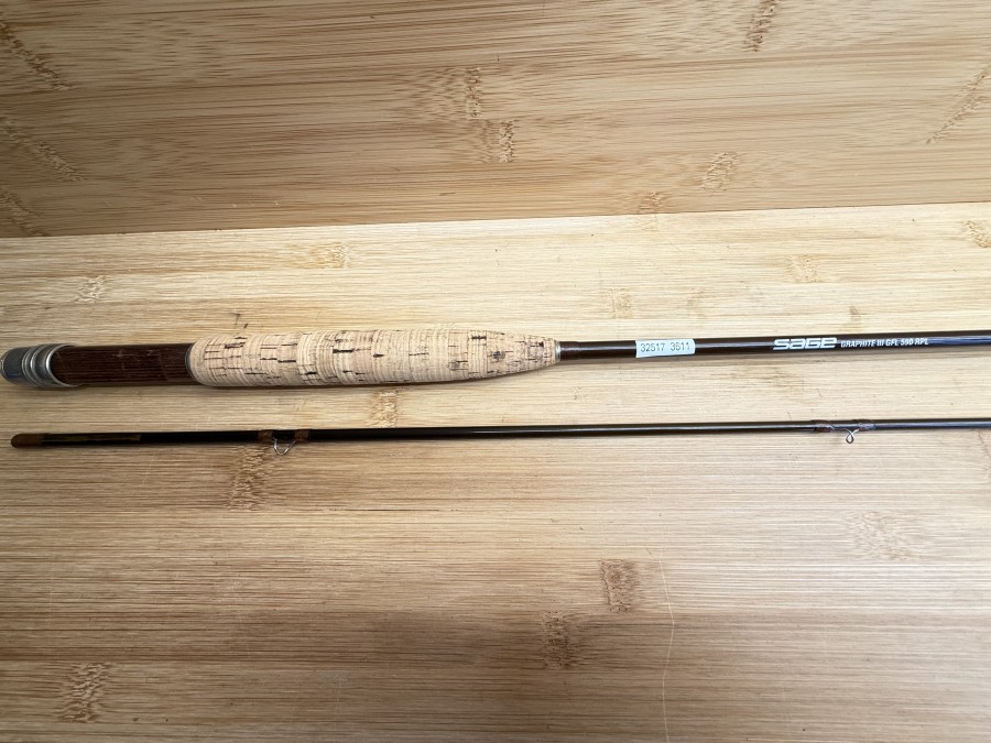 Fliegenrute, Sage, Graphite III GFL 590 RPL, 2tlg., 9", #5, Gewicht 92g, Futteral, Gebrauchsspuren, Transportlänge 1420mm