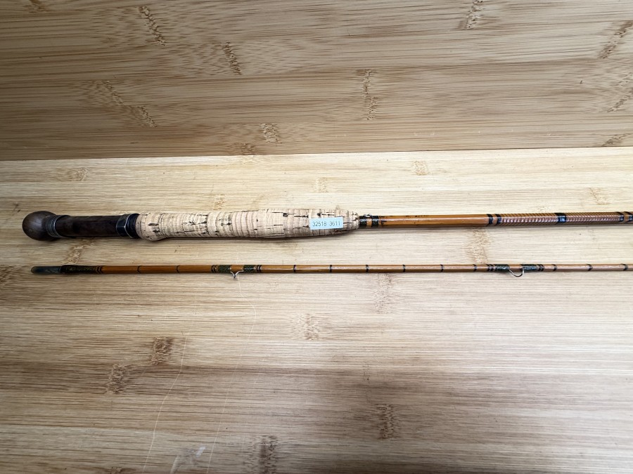 Gespliesste Fliegenrute, Horgard, Made in Norway, 2tlg., 2,50m, #5/6, Gewicht 139g, Futteral, Gebrauchsspuren, Transportlänge 1260mm