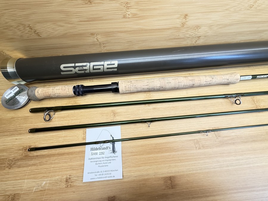 Fliegenrute, Sage, Z-Axis 8110-4, 4tlg., 11.0", #8, Gewicht 145g, Futteral, Alu Transportrohr, leichte Gebrauchsspuren, Transportlänge 940mm