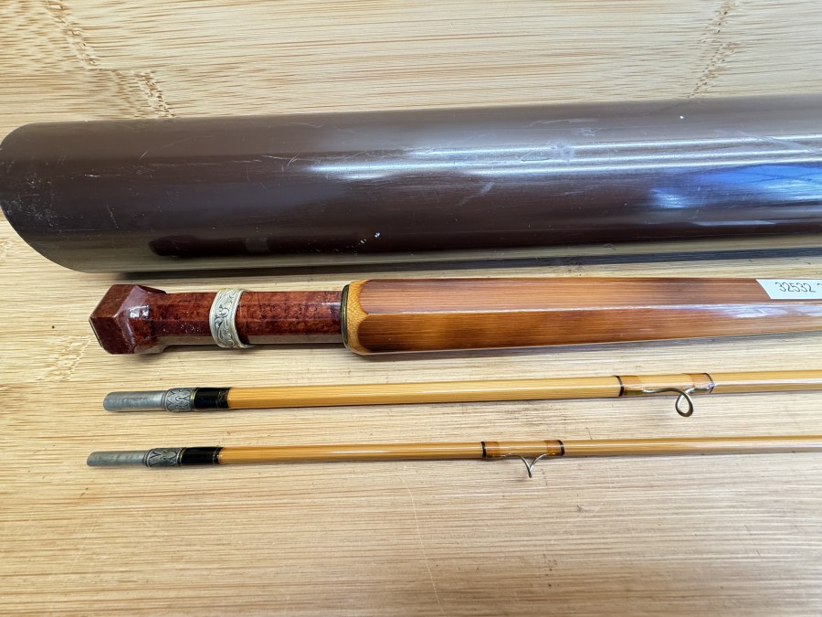 Gespliesste Fliegenrute, G & G, Made in Holland, The Unlimited, 3tlg., 2,09m, #5, Gewicht 149g, Beschläge graviert, Futteral, Kunststoff Transportrohr, ungefischt, Transportlänge 700mm