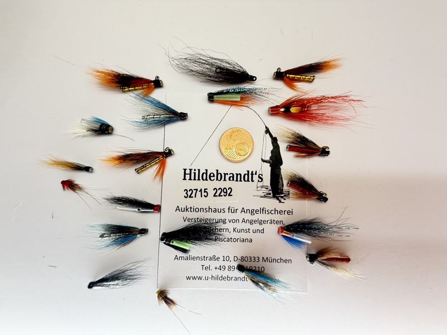 Tubenfliegen, 20 Microtuben eines erfahrenen Island Anglers, 10 bis 50mm, in Kunststoffbox