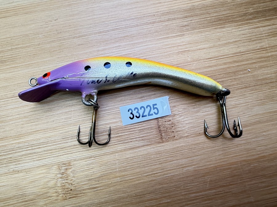 Wobbler, Turus Ukko, Handmade in Finland, gemarkt, gold/orange/violett, Punkten, 9cm, 11,00g, ungefischt