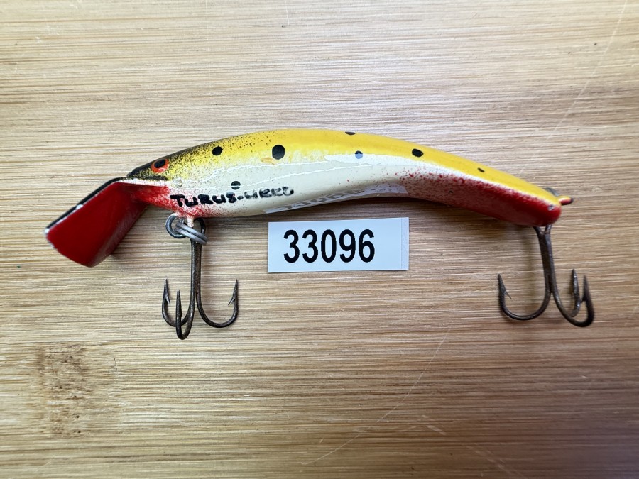 Wobbler, Turus Ukko, Handmade in Finland, gemarkt. rot/beige/gelb/schwarz, schwarze Punkte, 7cm, 5,00g, ungefischt