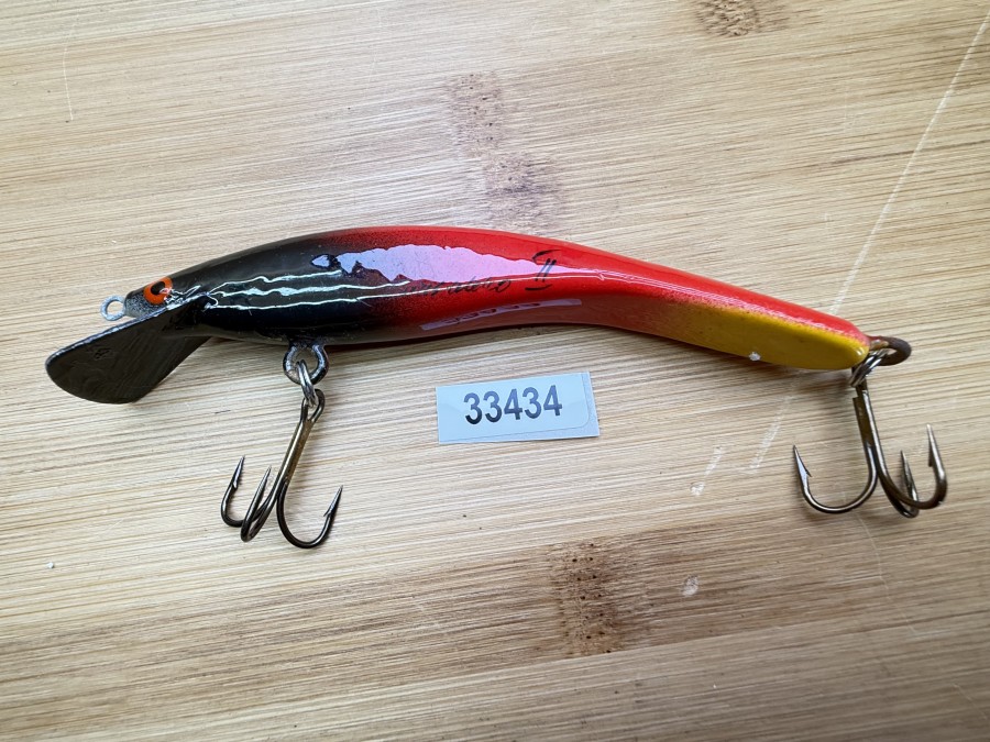 Wobbler, Turus Ukko, Handmade in Finland, gemarkt, Red Devil, gelb/rot/schwarz, 12cm, 15,00g, ungefischt