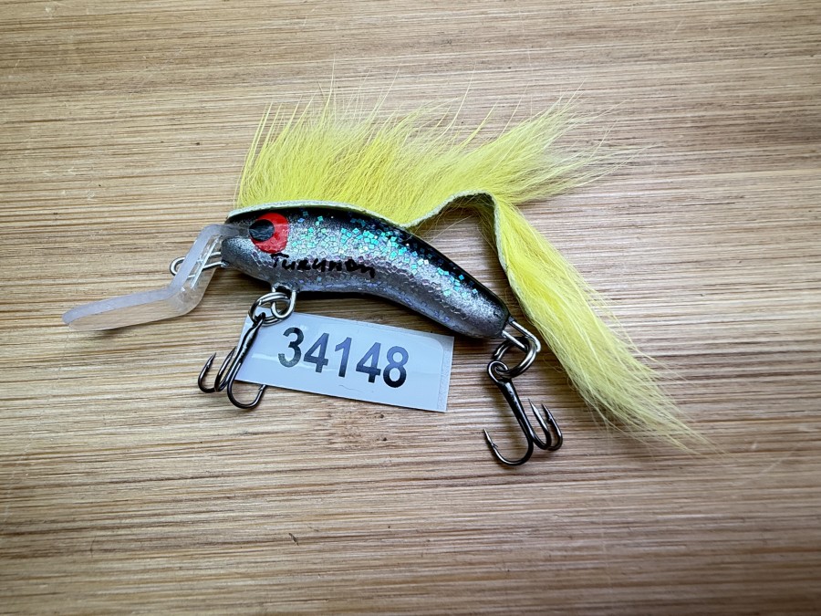 Wobbler, Turunen Finland, gemarkt, 3cm, 4g, silber/schwarz/Glitzer, hellgrüner Fellstreifen, ungefischt