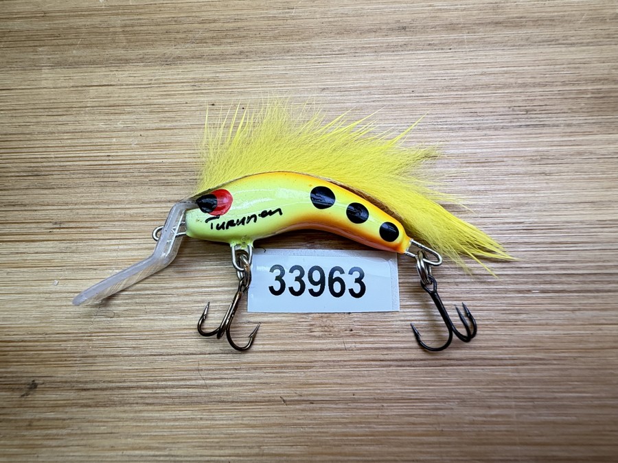 Wobbler, Turunen Finland, gemarkt, 4cm, 4g, orange/gelb/schwarz, gelber Fellstreifen, ungefischt