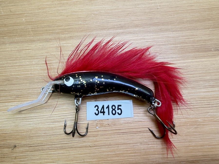 Wobbler, Turunen Finland, 6cm, 8g, schwarz/Goldglitzer, roter Fellstreifen, ungefischt