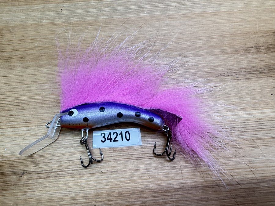 Wobbler, Turunen Finland, 6cm, 8g, rot/silber/violett/schwarz, rosa Fellstreifen, ungefischt