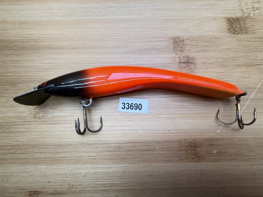 Wobbler, Turus Ukko, Turunen, rot/schwarz, 16cm, 19g, ungefischt
