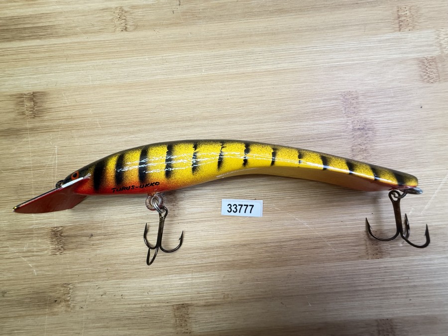 Wobbler, Turus Ukko, Handmade in Finland, Turus Ukko gemarkt, Parrot, rot/gelb/schwarz, 20cm, 73g, gefischt