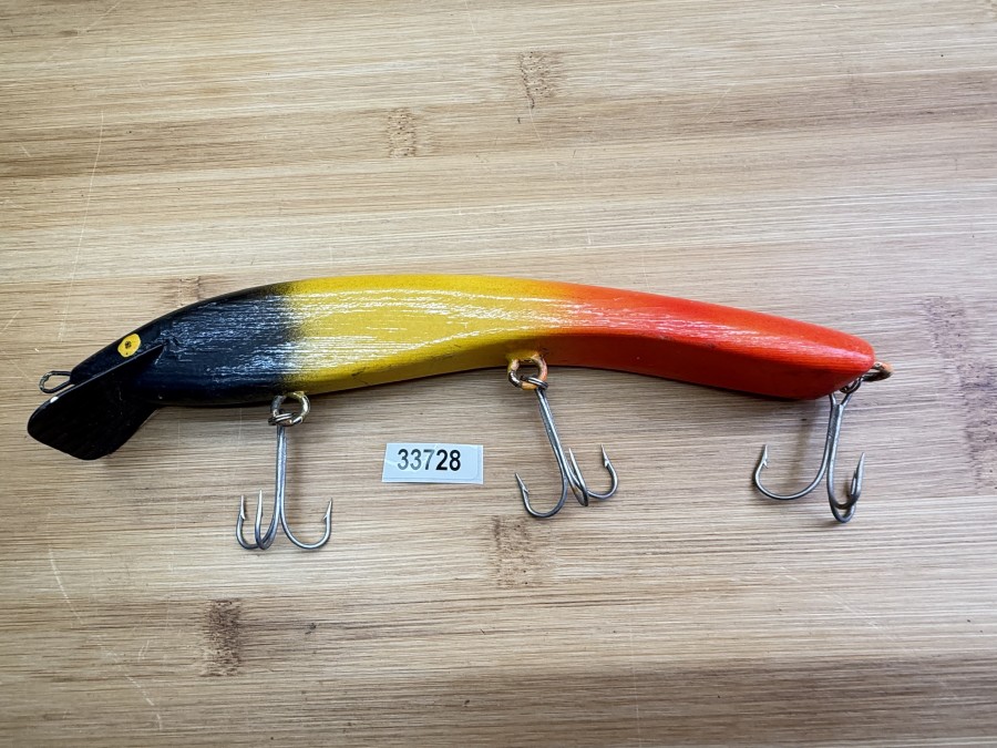 Wobbler, Turus Ukko, Handmade in Finland, rot/gelb/schwarz, 20cm, 60g, ungefischt