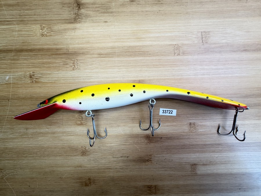 Wobbler, Turus Ukko, Handmade in Finland,, rot/beige/gelb/schwarz, 30cm, 123g, ungefischt