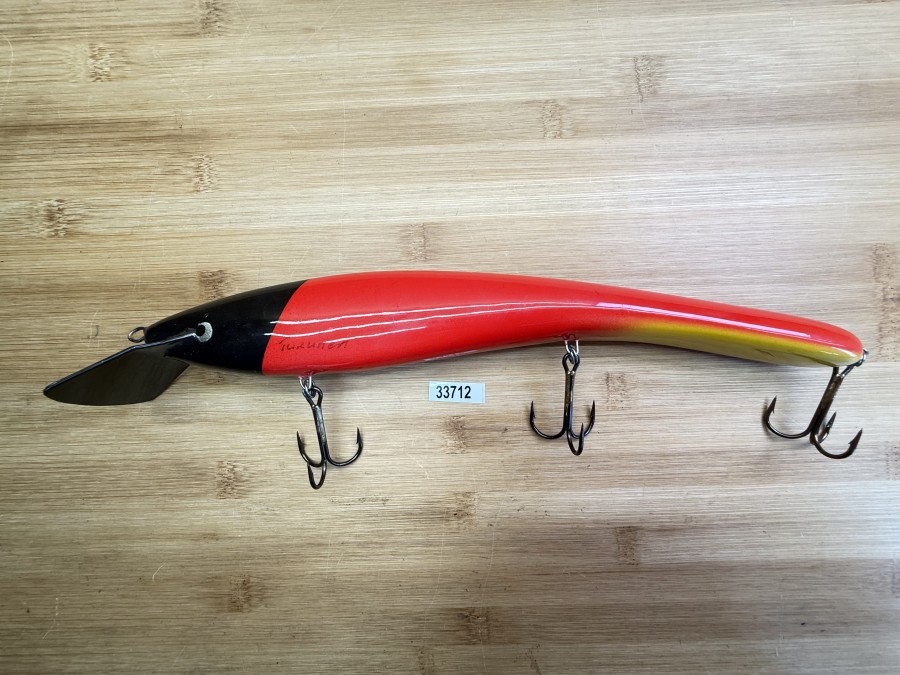Wobbler, Turus Ukko, Handmade in Finland, gemarkt, gelb/rot/schwarz, 30cm, 132g, ungefischt