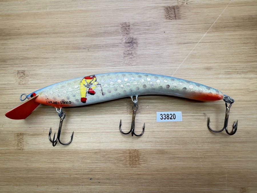 Wobbler, Turus Ukko Sonderedition Januar 1991, Handmade in Finland, Tammi kuu 1/5, rot/beige/gold/blau, 20cm, 67g, ungefischt