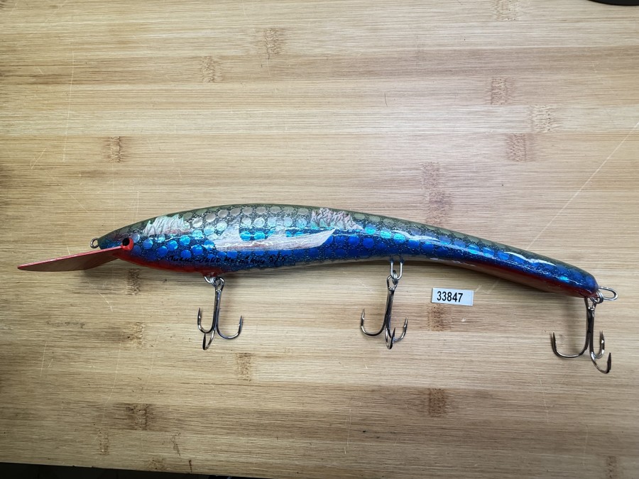Wobbler, Turus Ukko Sonderedition Juli1991, Handmade in Finland, Turus Ukko gemarkt, Heina kuu 5/5, rot/silber/blau/grün, 30cm, 145g, ungefischt