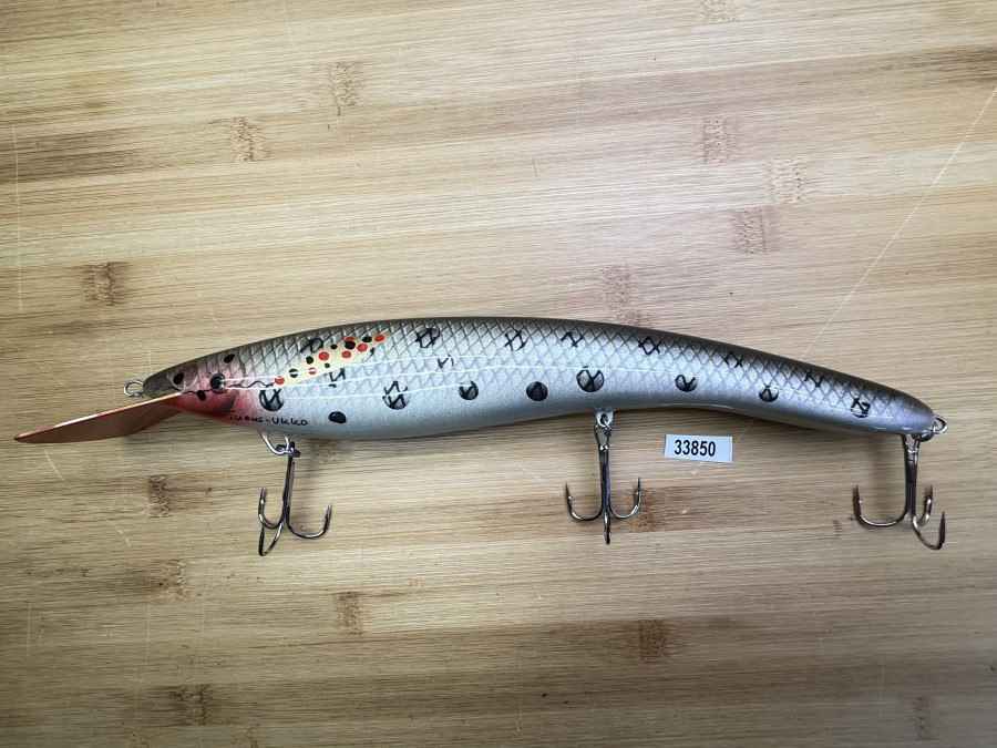 Wobbler, Turus Ukko Sonderedition November 1991, Handmade in Finland, Turus Ukko gemarkt, Marras kuu 1/5, rot/silber/hellgrau/dunkelgrau, 30cm, 144g, ungefischt
