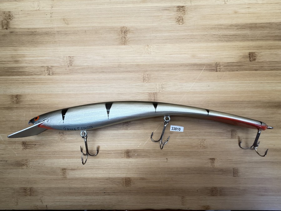 Wobbler, Turus Ukko, Handmade in Finland, Turus Ukko gemarkt, Striper, rot/silber/schwarz, 40cm, 277g, ungefischt